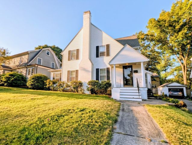 142 Jackson St, Newton, MA 02459