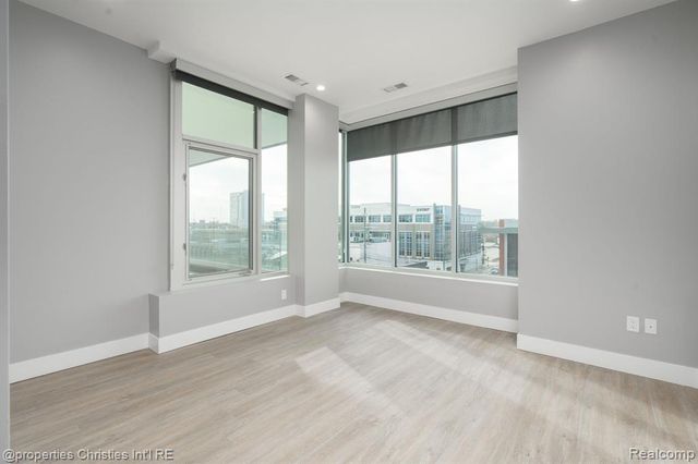 118 N Main Street 403, Royal Oak, MI 48067