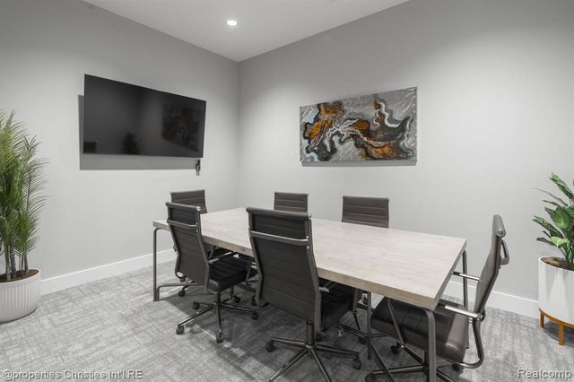 118 N Main Street 403, Royal Oak, MI 48067