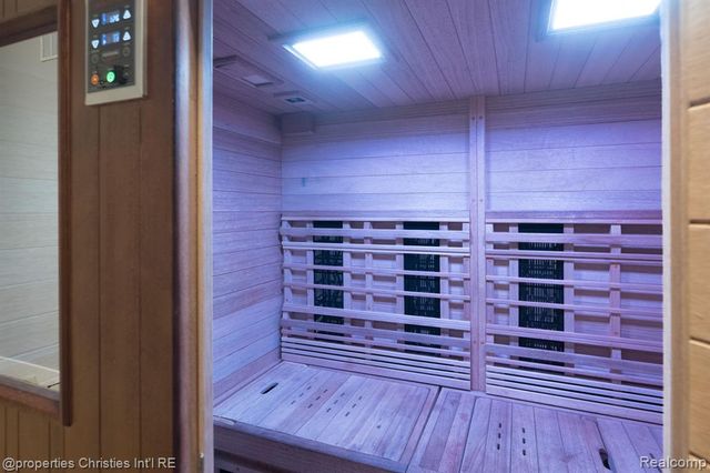 118 N Main Street 403, Royal Oak, MI 48067