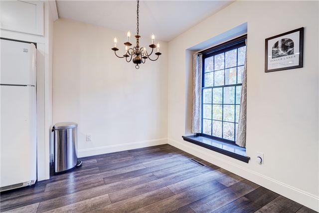 34 Wood Creek Drive, Pittsford, NY 14534