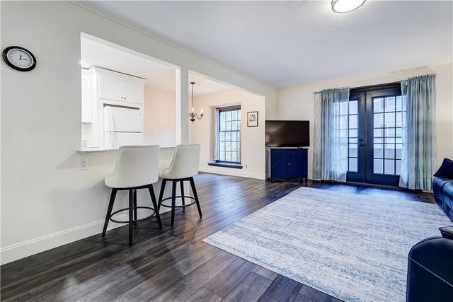 34 Wood Creek Drive, Pittsford, NY 14534