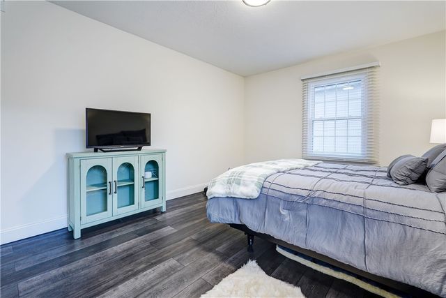 34 Wood Creek Drive, Pittsford, NY 14534