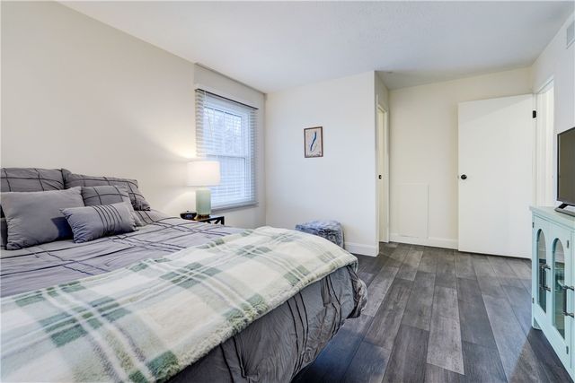 34 Wood Creek Drive, Pittsford, NY 14534