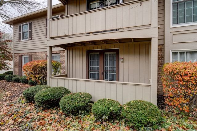 34 Wood Creek Drive, Pittsford, NY 14534