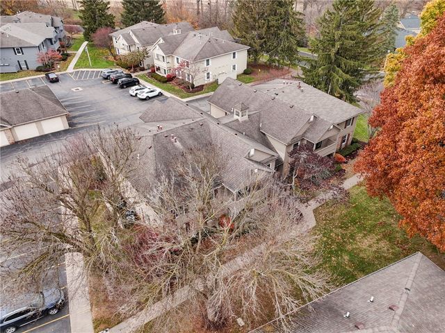 34 Wood Creek Drive, Pittsford, NY 14534