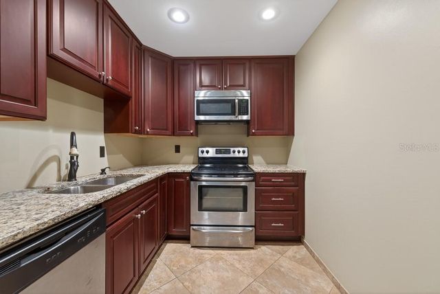 4607 W FIG STREET 308, Tampa, FL 33609