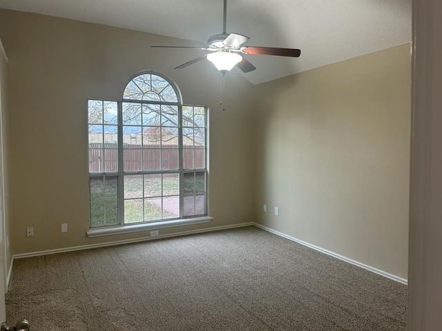 5002 Redwater Drive, Arlington, TX 76018