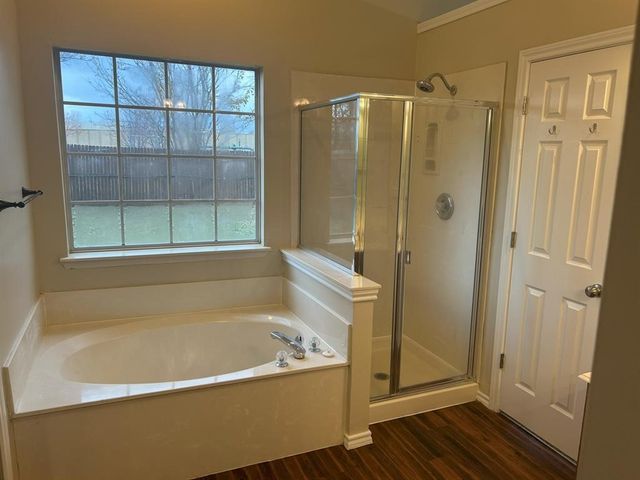 5002 Redwater Drive, Arlington, TX 76018