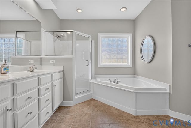 5574 Villa Green Dr, Providence Forge, VA 23140