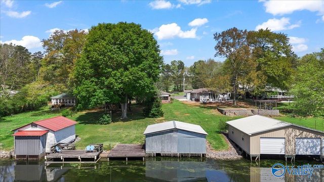 1511 Point Of Pines, Guntersville, AL 35976
