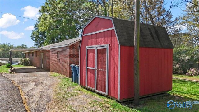 1511 Point Of Pines, Guntersville, AL 35976