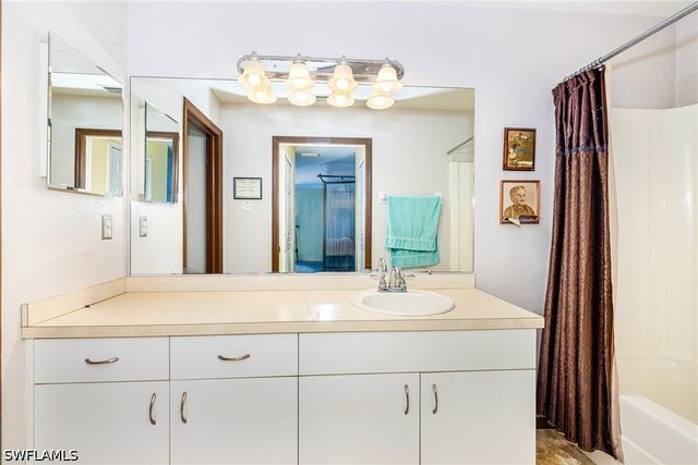 8164 Harrisburg DR, Fort Myers, FL 33967