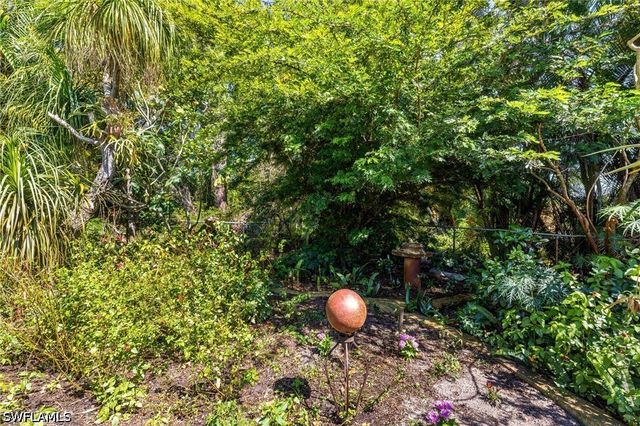 8164 Harrisburg DR, Fort Myers, FL 33967
