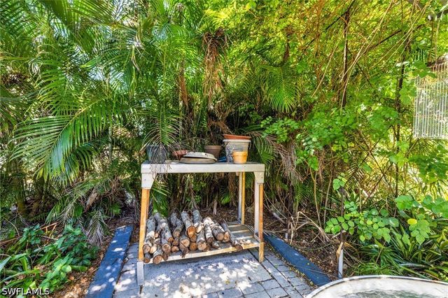 8164 Harrisburg DR, Fort Myers, FL 33967