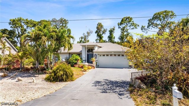8164 Harrisburg DR, Fort Myers, FL 33967