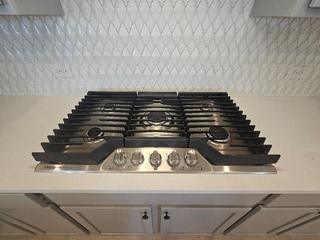 445 Brandywine RD, Hutto, TX 78634
