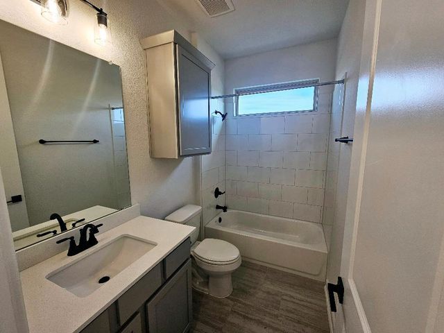 445 Brandywine RD, Hutto, TX 78634