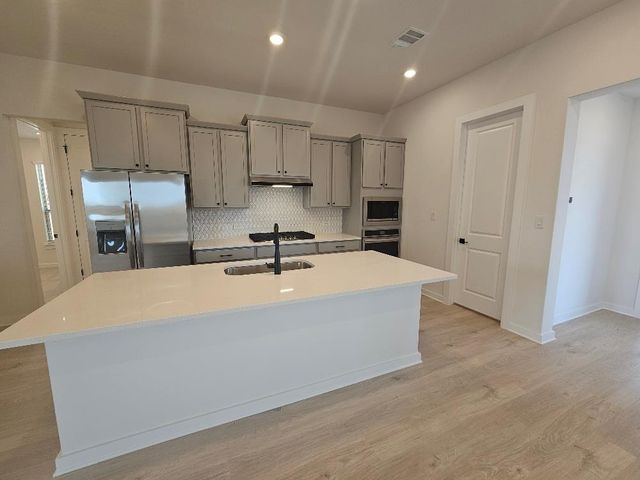 445 Brandywine RD, Hutto, TX 78634