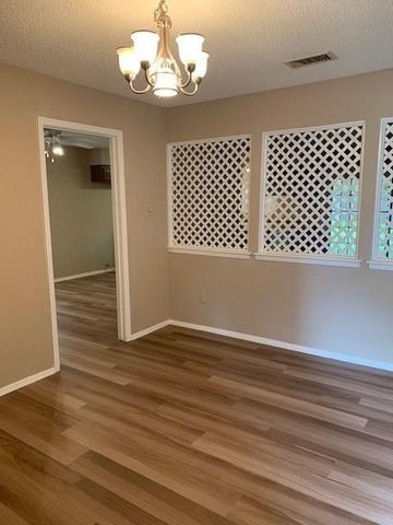 7208 Southridge Trail, Fort Worth, TX 76133