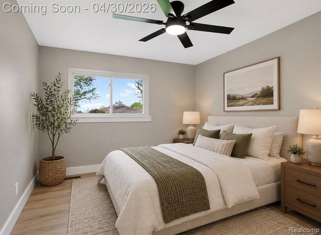 41851 Vanderbilt Drive, Sterling Heights, MI 48313