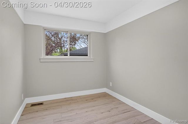 41851 Vanderbilt Drive, Sterling Heights, MI 48313