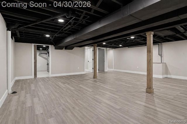 41851 Vanderbilt Drive, Sterling Heights, MI 48313