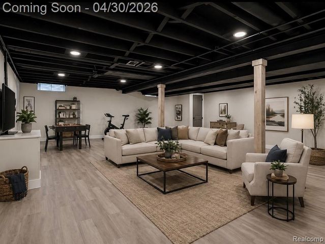 41851 Vanderbilt Drive, Sterling Heights, MI 48313