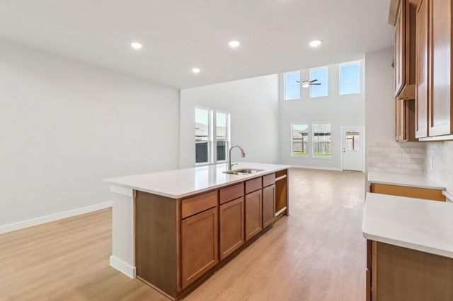 1082 Lilly Lane, Bellville, TX 77418