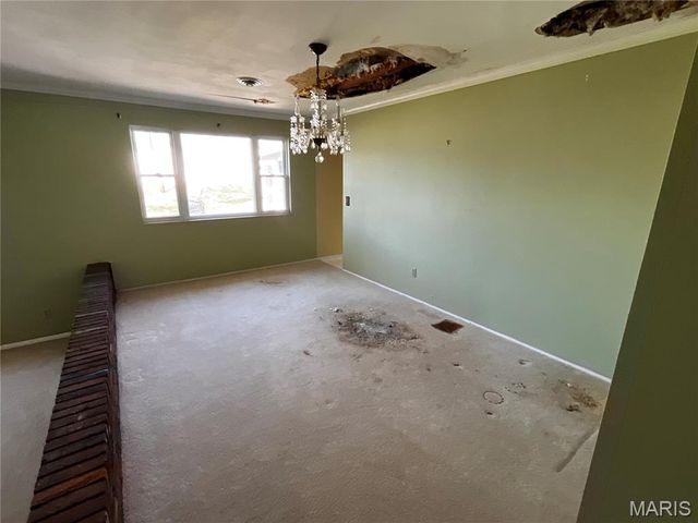 102 Five Meadows Lane, Ballwin, MO 63011