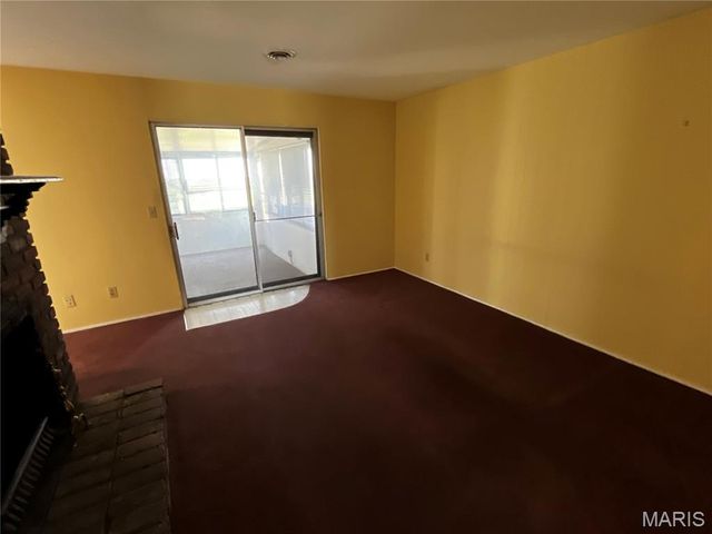 102 Five Meadows Lane, Ballwin, MO 63011