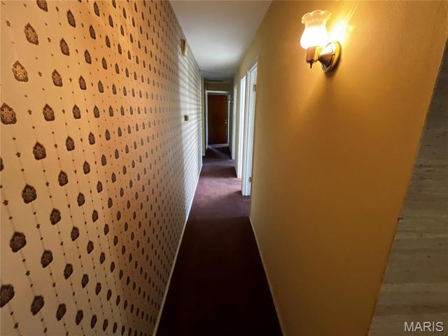 102 Five Meadows Lane, Ballwin, MO 63011