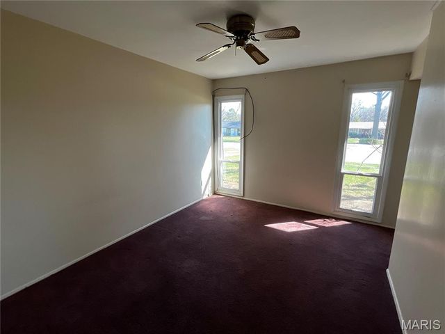 102 Five Meadows Lane, Ballwin, MO 63011