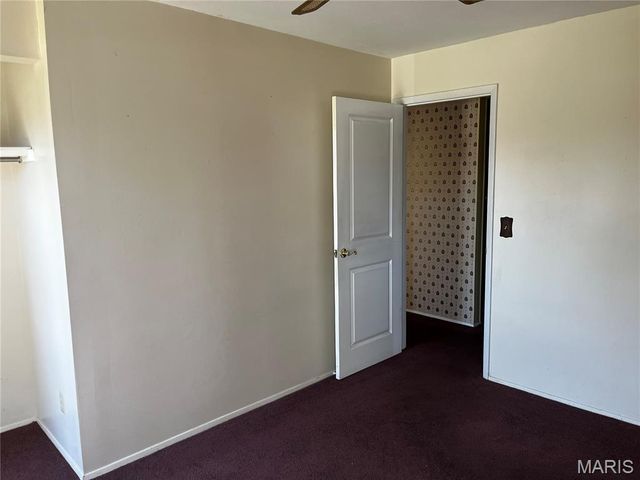 102 Five Meadows Lane, Ballwin, MO 63011