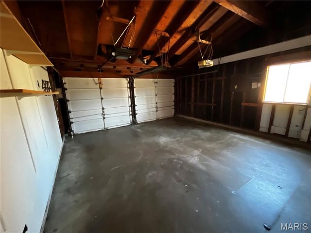 102 Five Meadows Lane, Ballwin, MO 63011