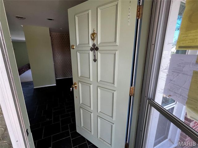 102 Five Meadows Lane, Ballwin, MO 63011