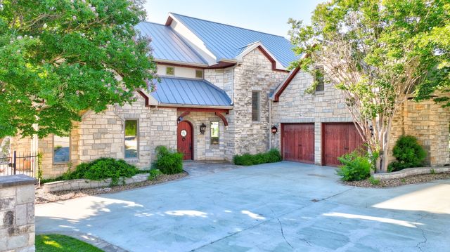 175 Bay Hill Drive, Possum Kingdom Lake, TX 76449