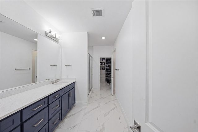 1810 White Ibis Dr, Portland, TX 78374