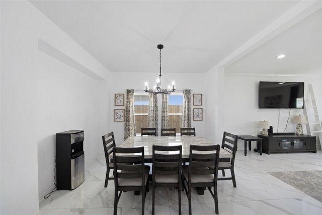 1810 White Ibis Dr, Portland, TX 78374