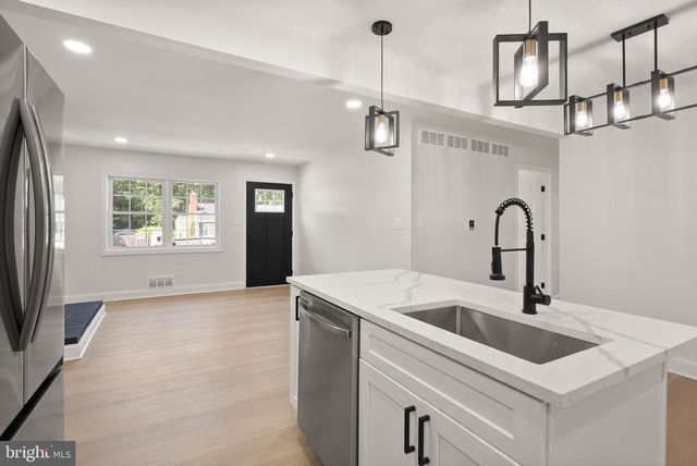 1503 CECILIA CT, Woodbridge, VA 22191