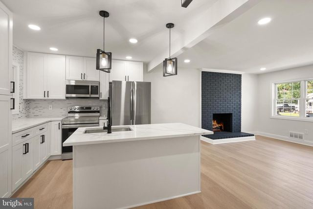 1503 CECILIA CT, Woodbridge, VA 22191