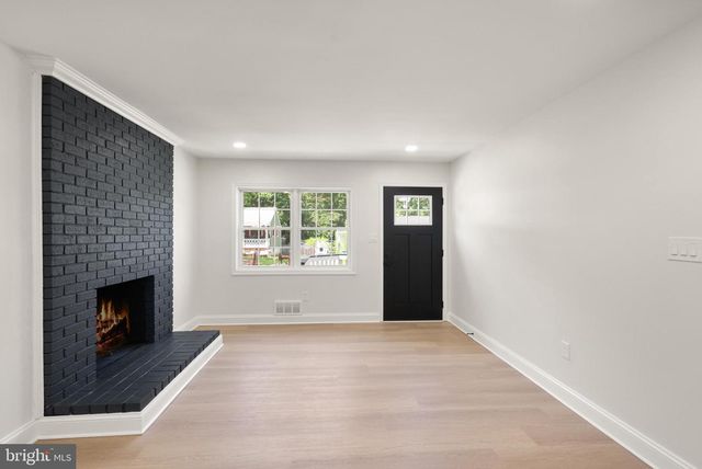 1503 CECILIA CT, Woodbridge, VA 22191