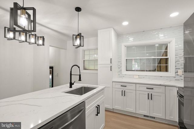 1503 CECILIA CT, Woodbridge, VA 22191