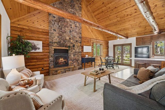 9660 MANU ROAD, Fremont, WI 54940