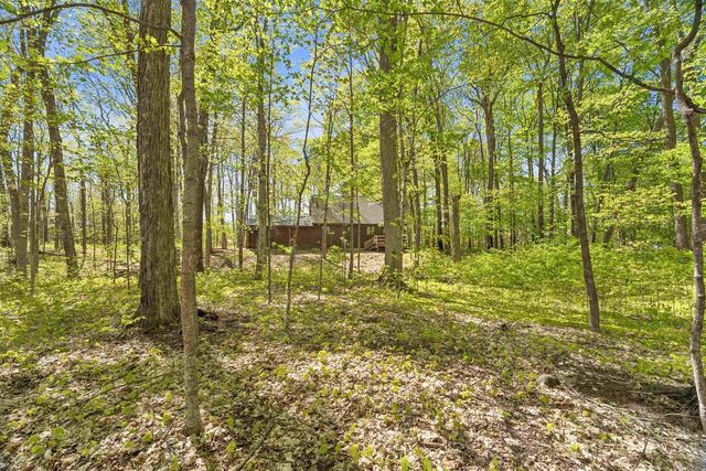 9660 MANU ROAD, Fremont, WI 54940