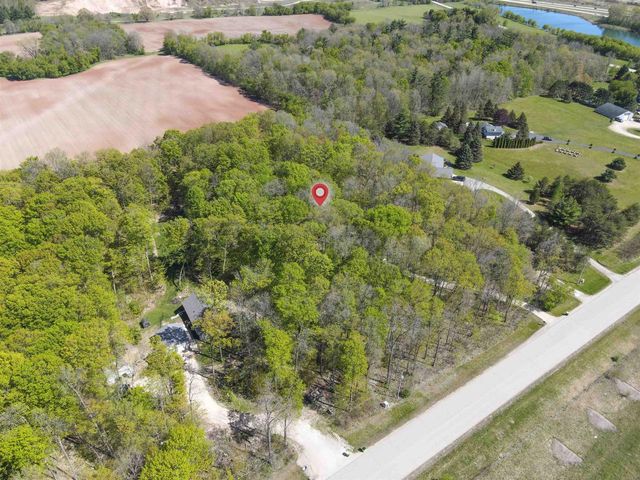 9660 MANU ROAD, Fremont, WI 54940