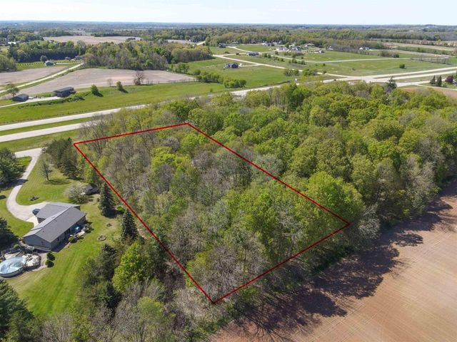 9660 MANU ROAD, Fremont, WI 54940