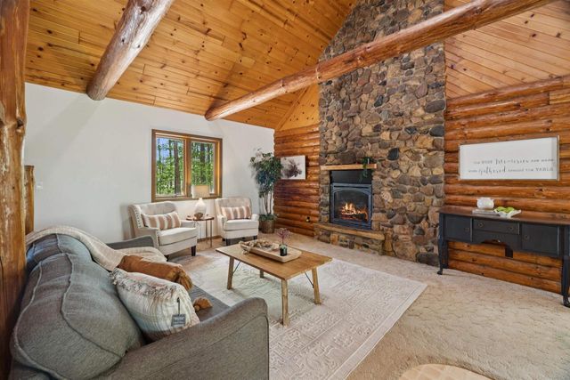 9660 MANU ROAD, Fremont, WI 54940