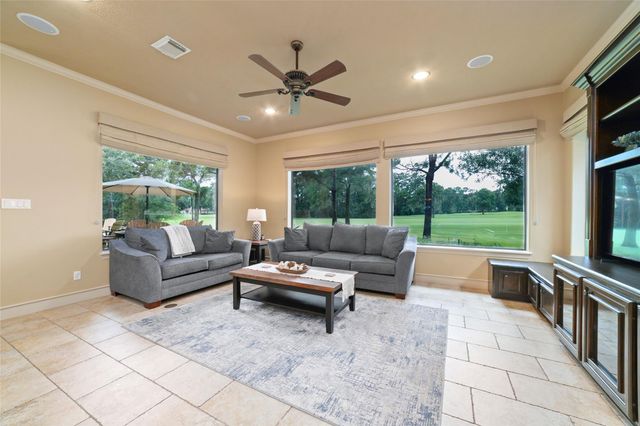 6210 Pebble Beach Drive, Houston, TX 77069