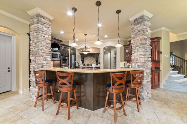 6210 Pebble Beach Drive, Houston, TX 77069